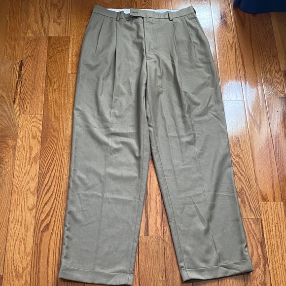 Elegant Men's Tan Dress Pants - Picture 1 of 13